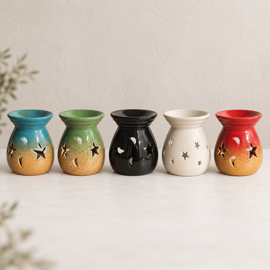 Choose from five Scentimelts ceramic burner colours, teal, green, black, cream and red
